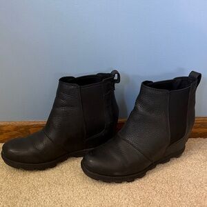 Sorel Joan of Arctic Wedge II Chelsea Black Booties